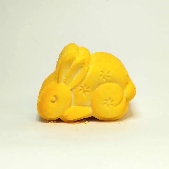 Medium Bath Bomb – The Pixie Blush Collection